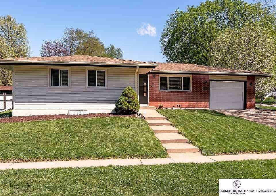 1st image of 8304 Templeton Dr