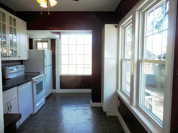 2nd image of 92 Grassy Plain St