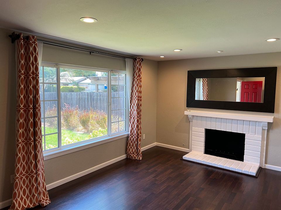 2nd image of 8456 Harlow Ter