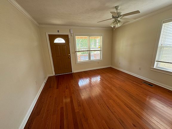 4th image of 1938 Park Ave