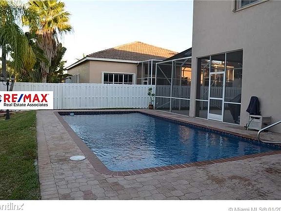 5th image of 1359 NW 166th Ave