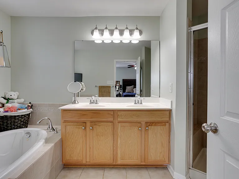 13312 Silverdust Ln — Photo 17