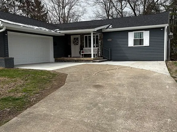 3469 Roseland Ave, Parkersburg, WV 26104