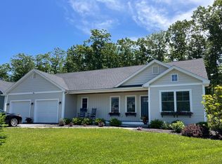 26 Ice Pond Dr, Portland, ME 04103