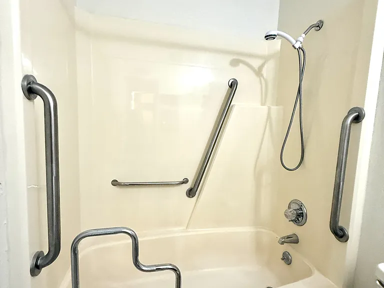2208 Shenandoah Dr — Photo 18