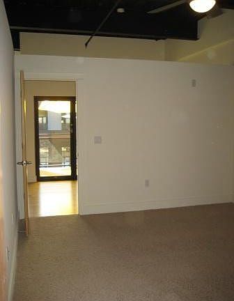 5th image of 350 E Short St Unit 221