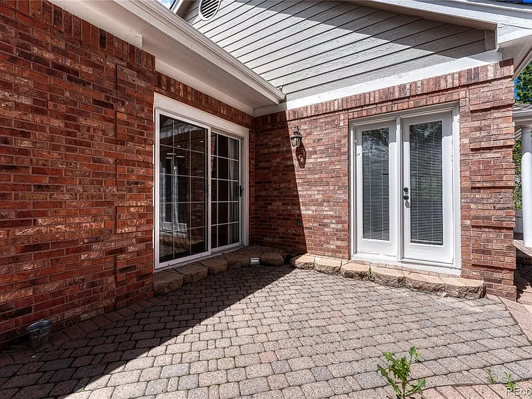 9885 Greensview Cir — Photo 49