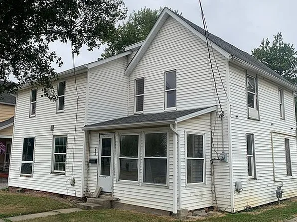 224 S Keyser St, Deshler, OH 43516