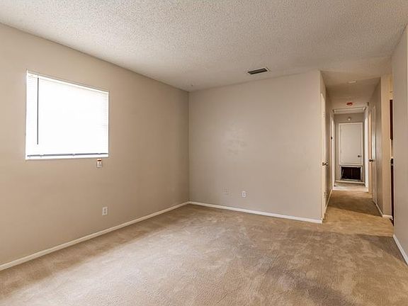 5th image of 1803 E Wood St