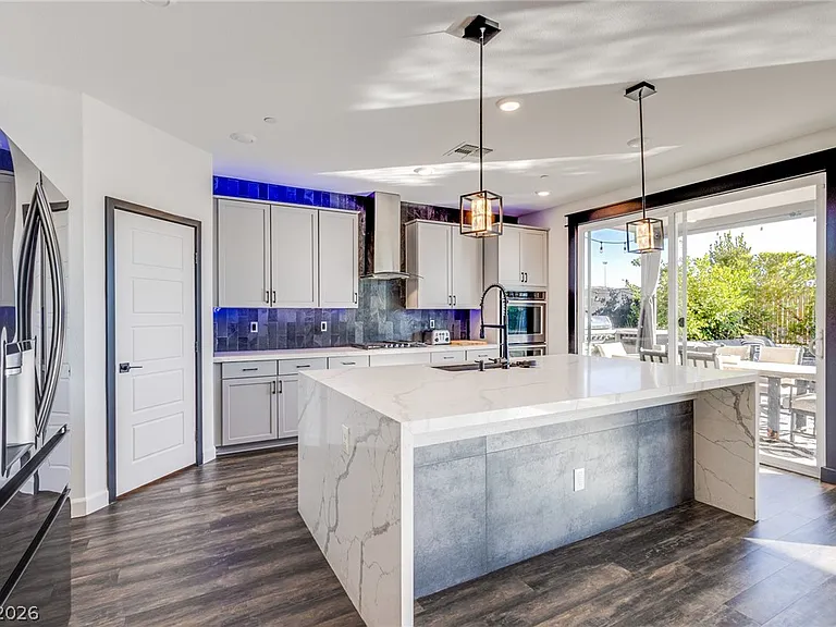2605 Tolmezzo St — Photo 11