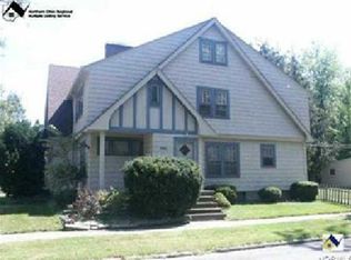 4004 Delmore Rd, Cleveland Heights, OH 44121