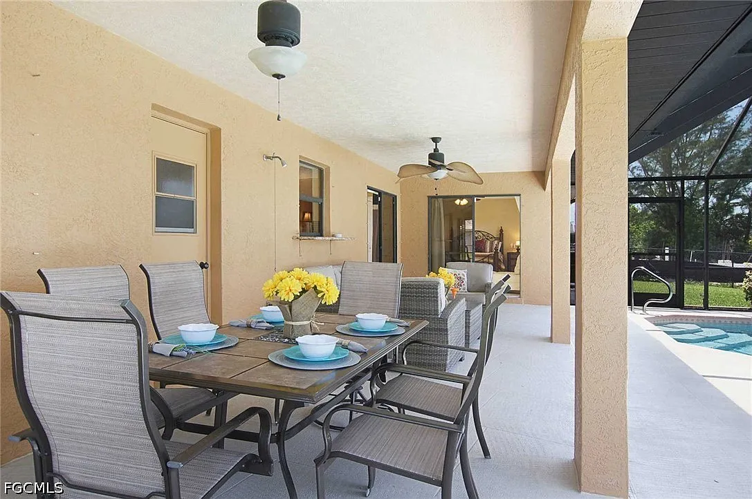 3 bed, 2.0 bath, 1625 sqft, $5,080 — Photo 2