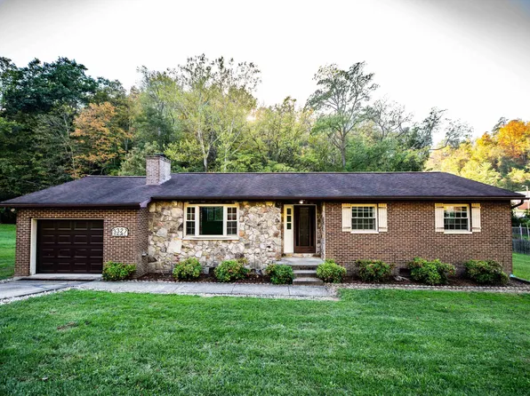 3327 Cyrus Creek Rd, Barboursville, WV 25504