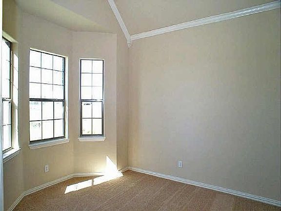 3rd image of 305 Diamond Rose Dr