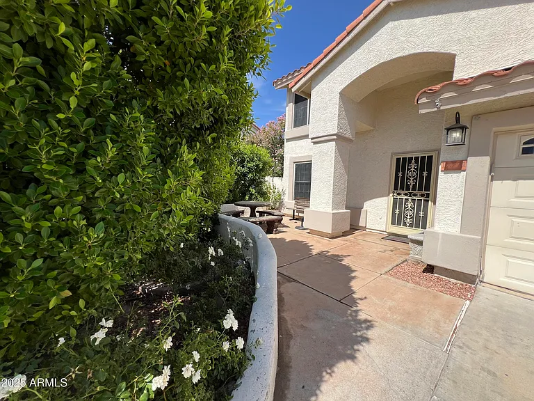 12721 N 58th Dr — Photo 1