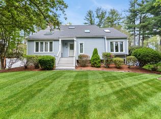 55 Briarcliff Ln, Holliston, MA 01746