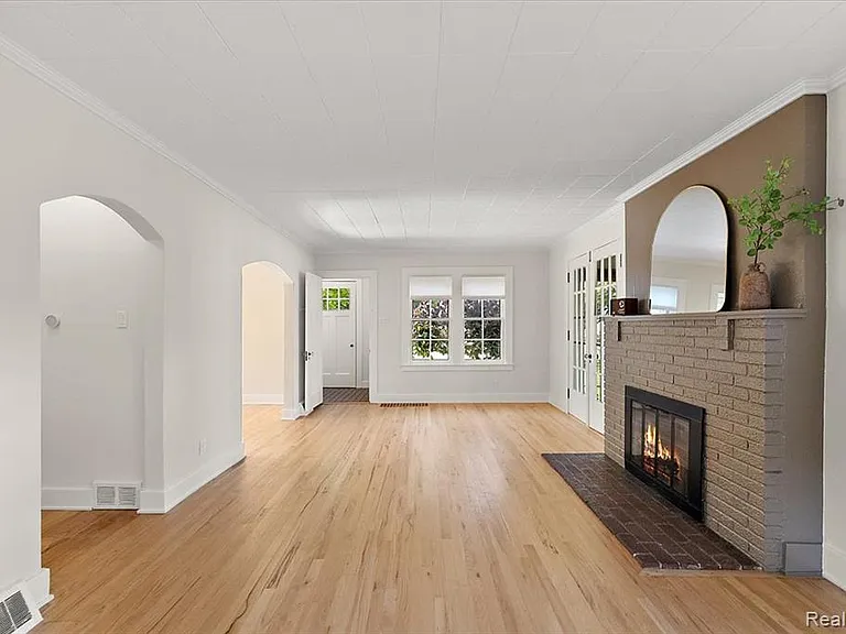 2136 Dorchester Rd — Photo 12