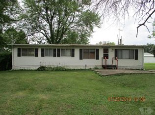 212 E 2nd St, Moulton, IA 52572