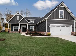 833 Edmonds Xing, Versailles, KY 40383