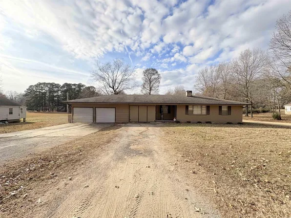 420 N 12th Ave, Piggott, AR 72454