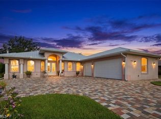 2416 SE 8th Ave, Cape Coral, FL 33990