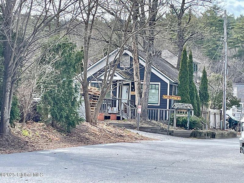 5th image of 2 Karl's Corner Drive