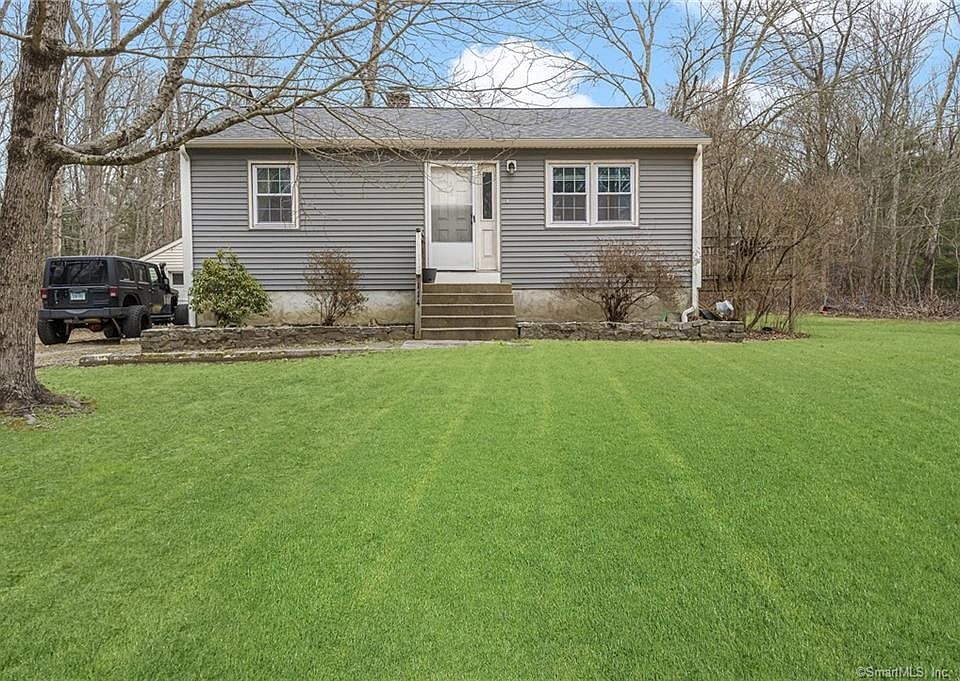 114 Squaw Rock Rd, Moosup, CT 06354 Zillow