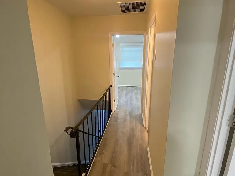 230 Hill Rise — Photo 37