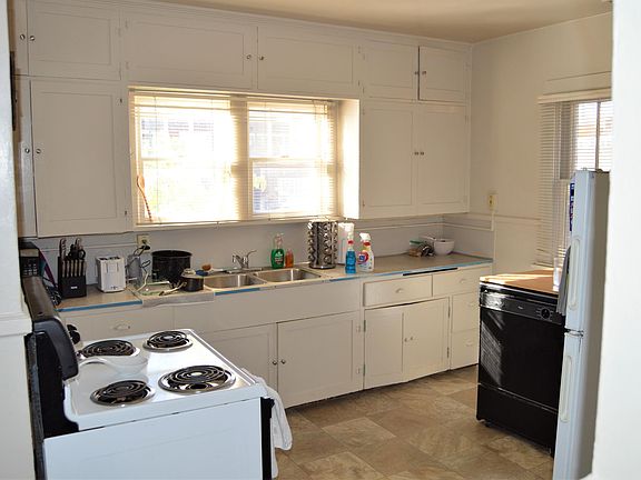 Main - Kitchen