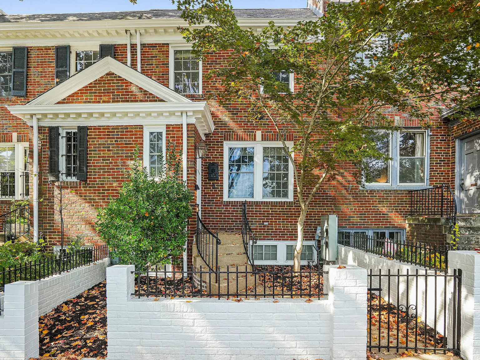 3 bed, 2.5 bath, 1500 sqft, $7,000 — Photo 1