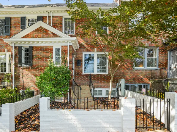 1920 35th St NW #1, Washington, DC 20007