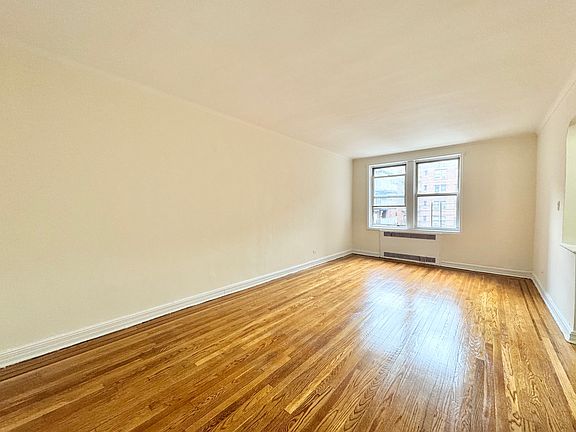 3rd image of 8375 118th St APT 5F