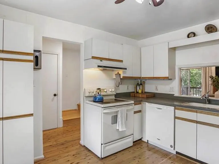 3807 Usher Ct — Photo 10