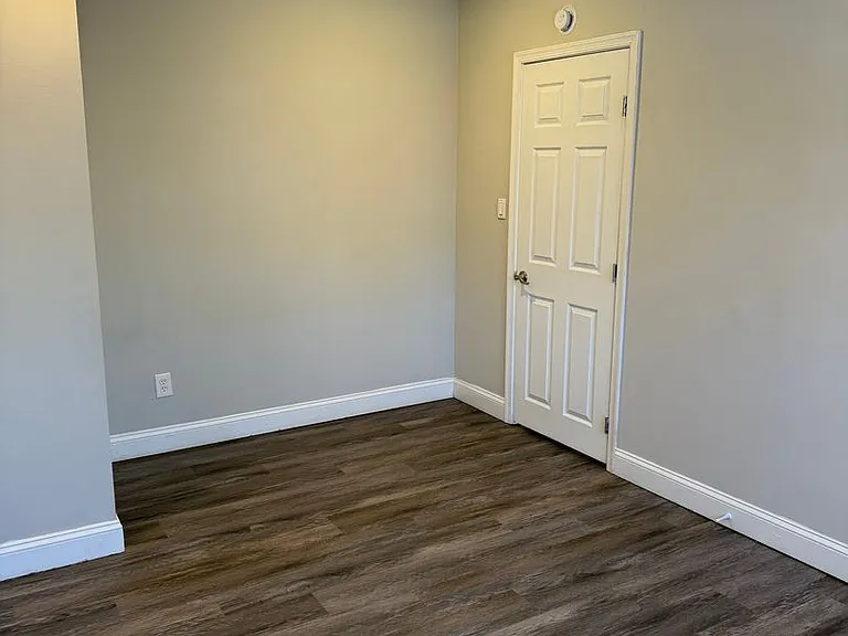 110 Belmont Ave — Photo 14