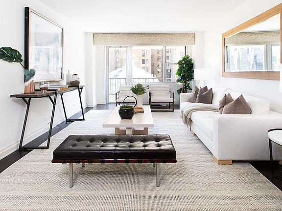 3rd image of 80 Central Park W APT 10C