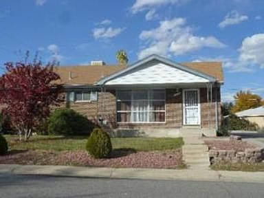2nd image of 1743 Graves Ct