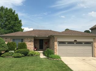 33712 Sunrise Dr, Fraser, MI 48026
