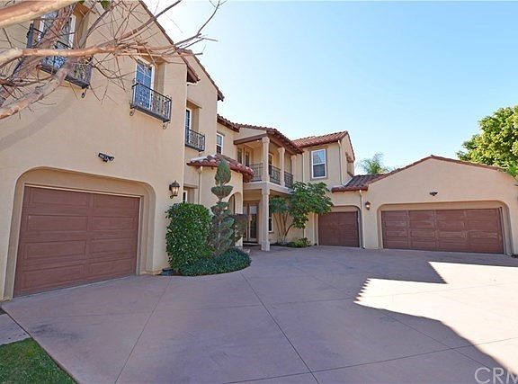 3rd image of 3865 Peregrine Cir