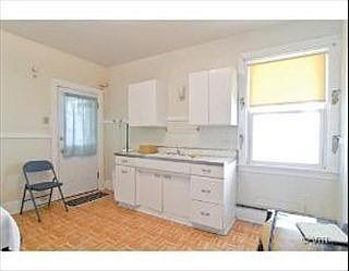 3rd image of 1901 W Farwell Ave