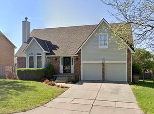 5405 Prairie Hawk Dr, Wichita, KS 67220