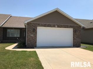 2914 Cronin Dr, Springfield, IL 62711