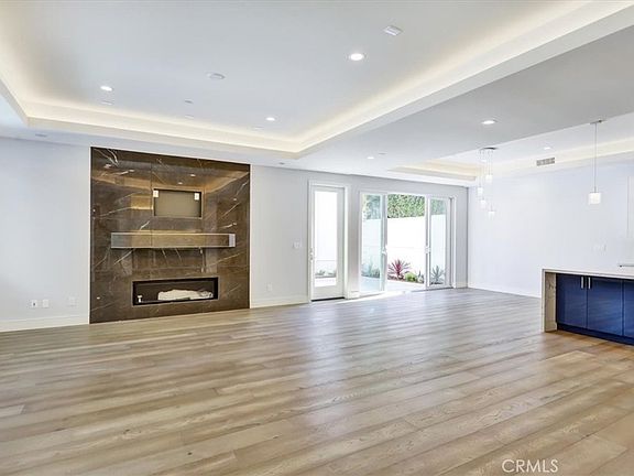 2nd image of 1908 Perry Ave #B
