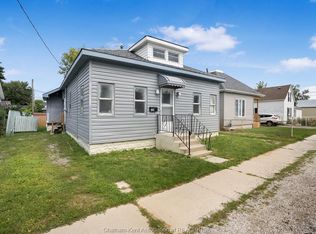 320 Lafontaine St, Chatham Kent, ON N8A 4H9