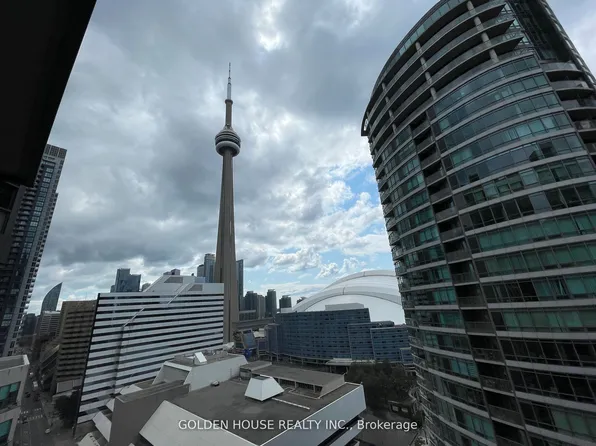 20 Blue Jays Way, Toronto, ON