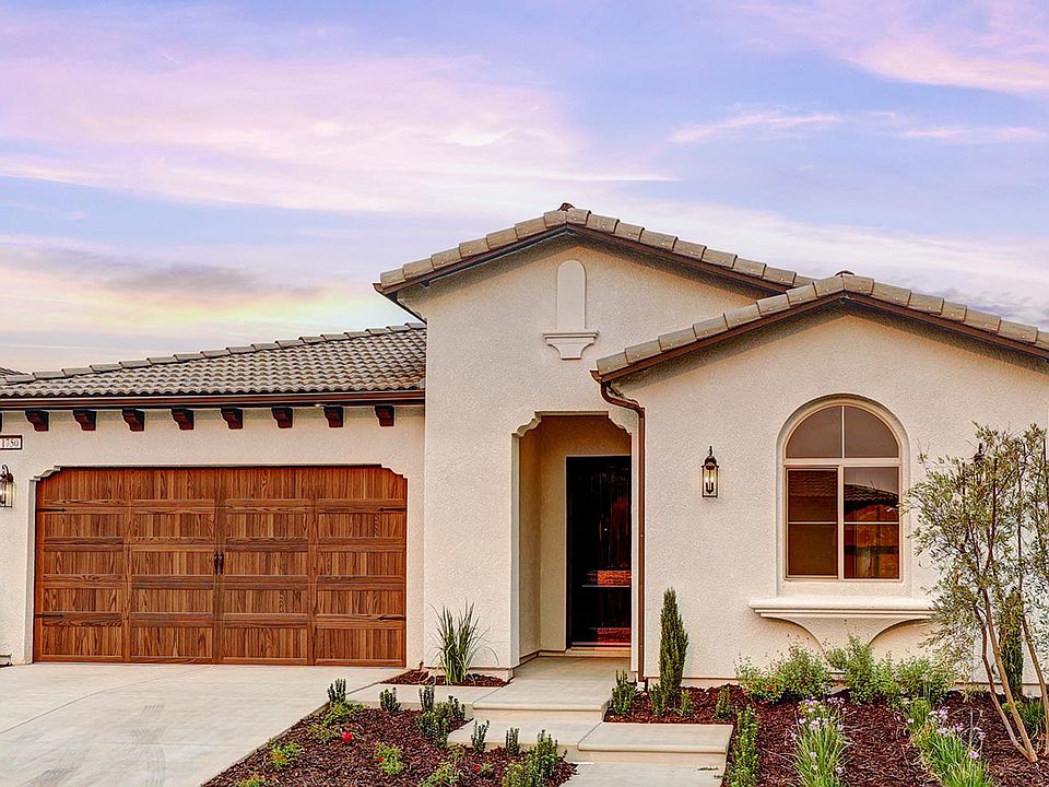 Bijou - Spanish Exterior