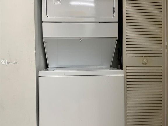 5th image of 4269 NW 89th Ave APT 107