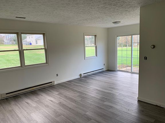 2nd image of 5031 Catherine Ct