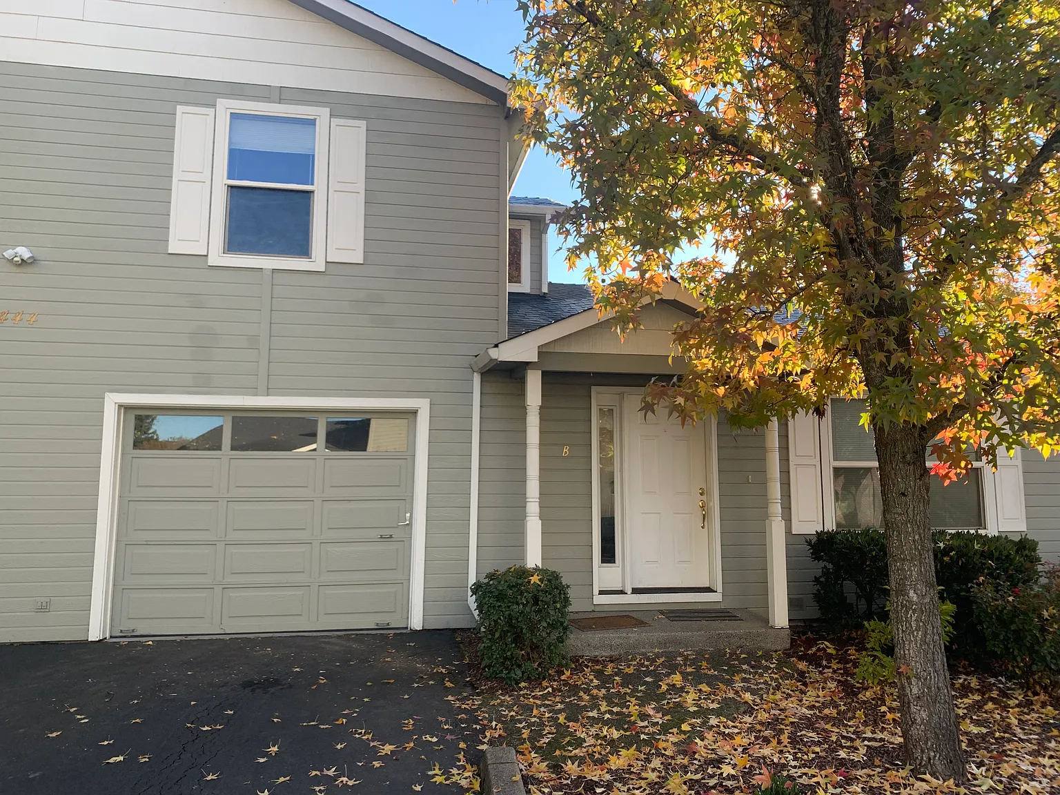 2 bed, 1310 sqft, $1,695 — Photo 2