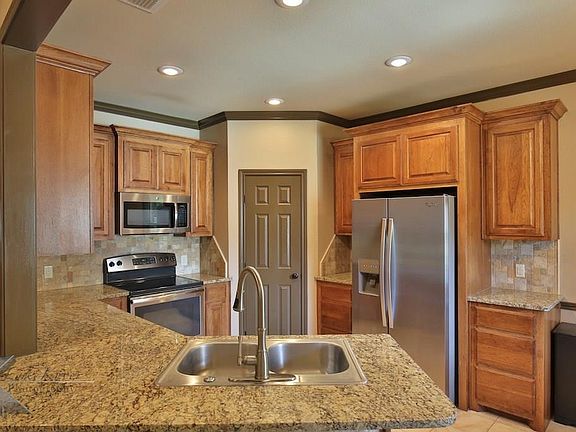 3rd image of 1541 Lytle Acres Dr