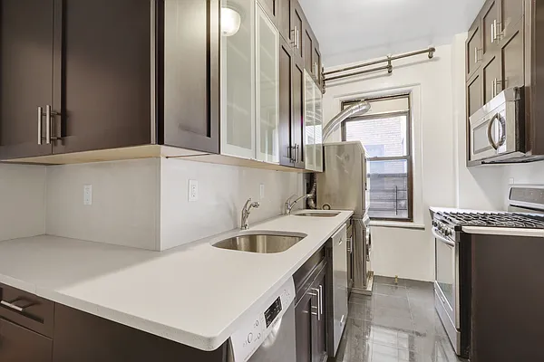 Sold by Compass | media 14